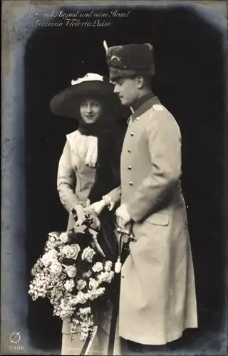 Ak Herzog Ernst August von Braunschweig Lüneburg, Victoria Luise, Husarenuniform