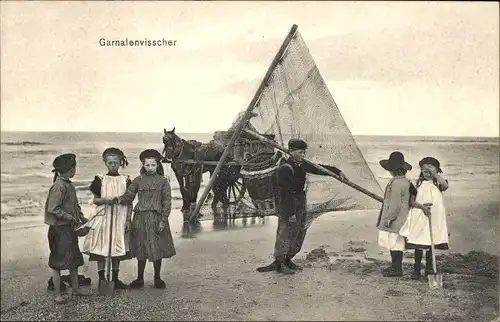 Ak Niederlande, Kinder am Strand, Krabbenfischer