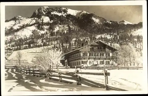 Foto Ak Bayrischzell im Mangfallgebirge Oberbayern, Gebäude, Winteransicht