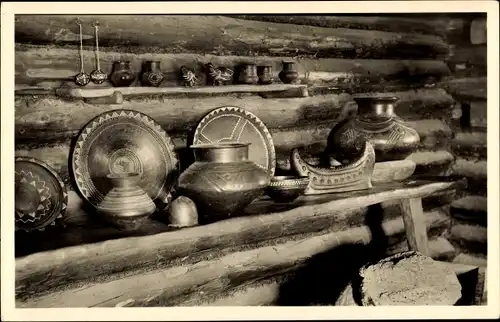 Ak Unteruhldingen Uhldingen Mühlhofen am Bodensee, Freilichmuseum, Töpferei im Pfahldorf, Bronzezeit