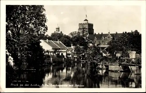 Ak Bruck an der Leitha in Niederösterreich, Fluss, Schloss