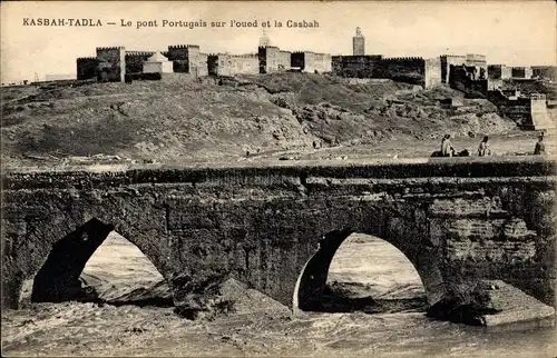 Ak Kasbah Kasba Tadla Marokko, Portugiesische Brücke über das Wadi und die Kasbah