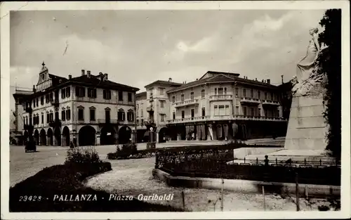 Ak Pallanza Lago Maggiore Piemonte, Piazza Garibaldi