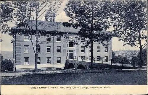 Ak Worcester Massachusetts USA, College of the Holy Cross, Brückeneingang