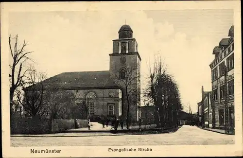 Ak Neumünster in Schleswig Holstein, Evangelische Kirche