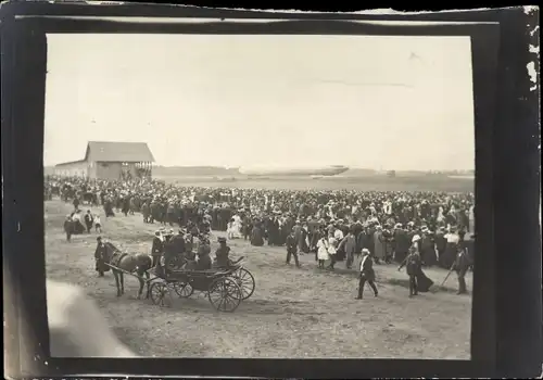 Foto Frankfurt am Main, Landung Zeppelin Z II