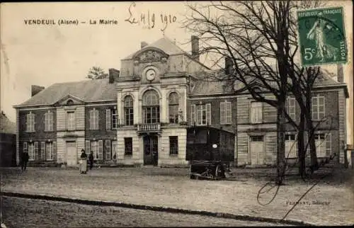 Ak Vendeuil Aisne, Das Rathaus