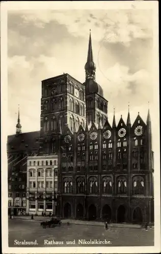 Ak Stralsund in Vorpommern, Rathaus, Nikolaikirche