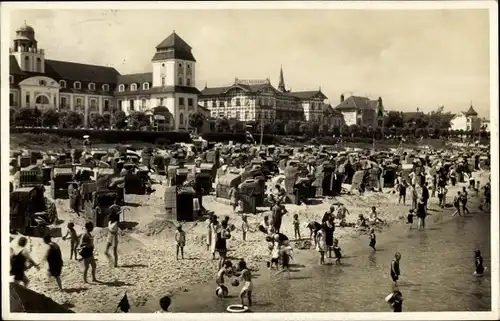 Ak Ostseebad Binz auf Rügen, Strand und Kurhäuser