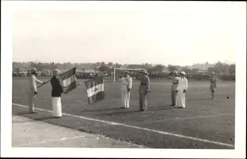 Foto Sportplatz, Fußballspielplatz, Militär, Französische Fahne