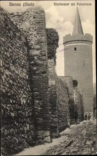 Ak Bernau in der Mark, Stadtmauer mit Pulverturm