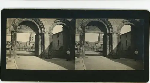 Stereo Foto Cluny Saône et Loire, Straßenpartie, Tor