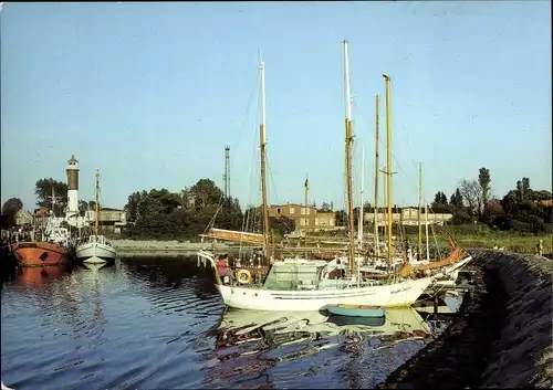 Ak Timmendorf auf der Insel Poel, Hafen, Schiffe, Leuchtturm