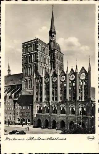 Ak Stralsund, Markt mit Rathaus, Kirche