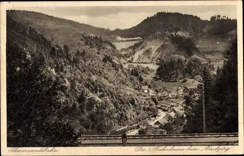 Ak Triberg im Schwarzwald, Gasthaus Bachjörg, Schwarzwaldbahn, 3 Bahnlinien