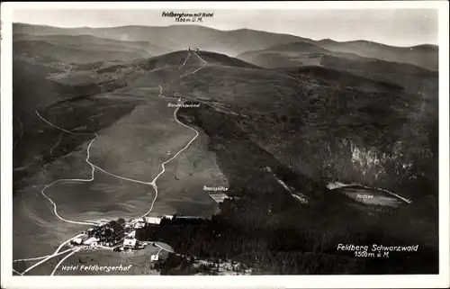 Ak Feldberg im Schwarzwald, Hotel Feldbergerhof, Feldbergturm mit Hotel, Fliegeraufnahme