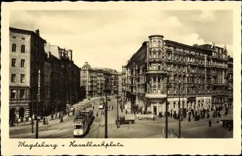 Ak Magdeburg, Hasselbachplatz, Straßenbahn, Passanten