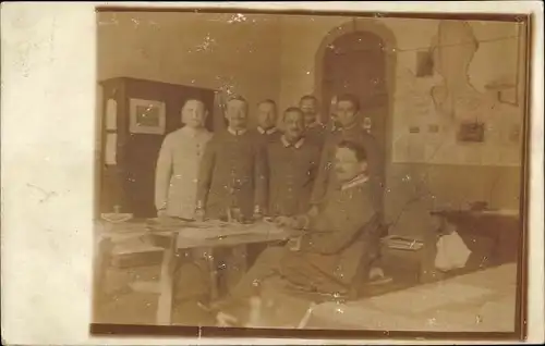 Foto Ak Deutsche Soldaten in Uniform, Düsseldorfer Kraftfahr-Bataillon Ersatz Abteilung 5