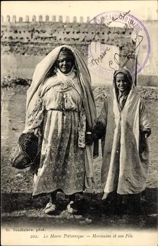 Ak Marokko, Marokkanerin mit Kind, Maghreb, Tracht, Korb