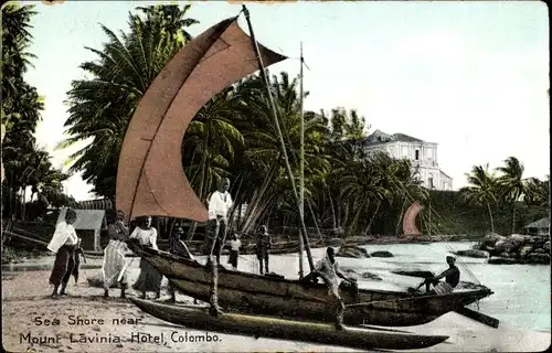 Ak Colombo Ceylon Sri Lanka, Strand bei Mount Lavinia Hotel, Boot