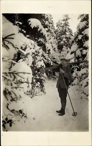 Foto Ak Oberried im Breisgau, Aufstieg zum Schauinsland, Winter, Skifahrer