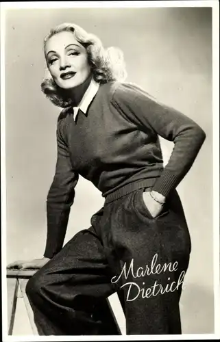 Ak Schauspielerin Marlene Dietrich, Portrait