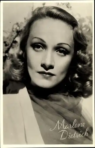 Ak Schauspielerin Marlene Dietrich, Portrait, Lockige Haare