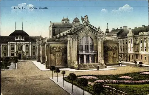 Ak Pardubice Pardubitz Stadt, Stadttheater
