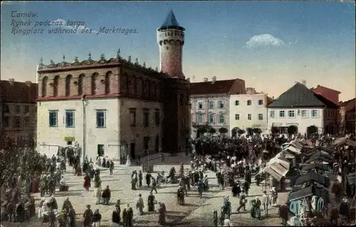Ak Tarnów Tarnau Polen, Ringplatz während des Markttages