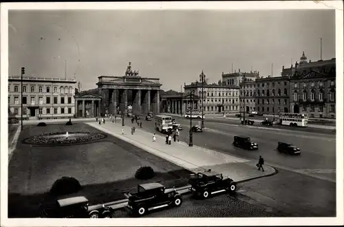 Ak Berlin Mitte, Brandenburger Tor, Pariser Platz