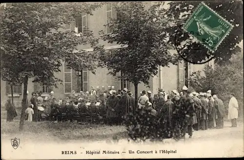 Ak Reims-Marne, Militärkrankenhaus, Ein Konzert
