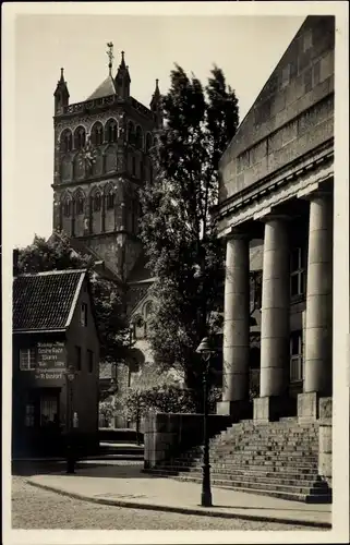 Ak Neuss am Rhein, Quirinus-Münster, Teilansicht