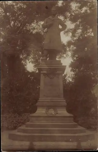 Foto Ak Rheinland, belgisch besetztes Gebiet, Denkmal