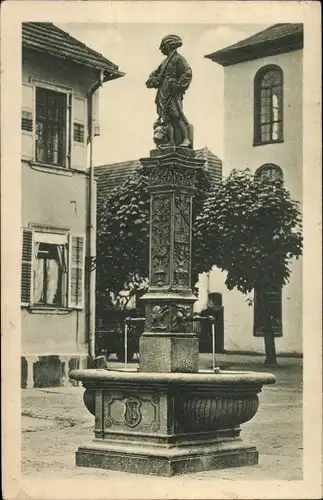 Ak Ettlingen in Baden, Narrenbrunnen