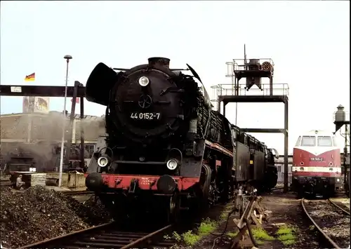 Ak Dampflokomotive BR 44.00, 44 0152-7, Im Ostseebezirk, Bw Rostock 1980