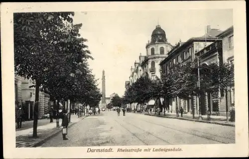 Ak Darmstadt in Hessen, Rheinstraße, Ludwigssäule, Passanten