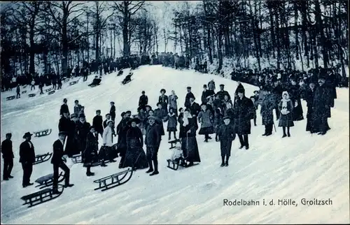 Ak Groitzsch in Sachsen, Rodelbahn in der Hölle, Schlitten, Winteransicht