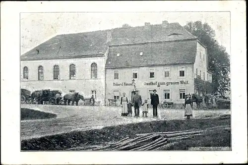 Ak Wolftitz Streitwald Frohburg, Gasthof zum Grauen Wolf, Anwohner, Kutschen