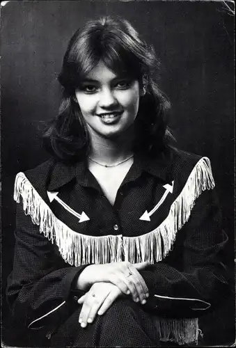 Autogrammkarte Sängerin Suzanne, Portrait