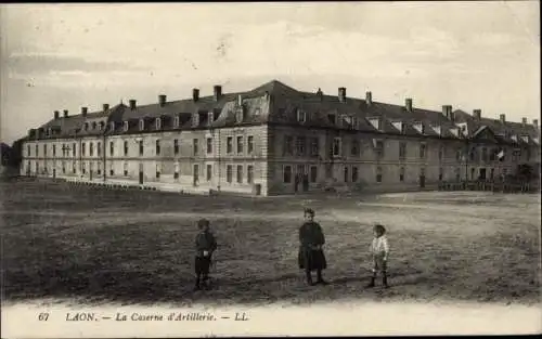 Ak Laon Aisne, Artillerie Kaserne, Kinder