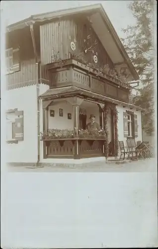 Foto Ak Roßhaupten im Ostallgäu Schwaben, Wohnhaus, Balkon, Stühle