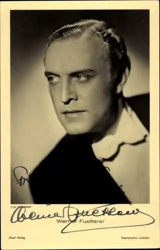 Ak Schauspieler Werner Fuetterer, Portrait, Fliege, Ross Verlag A 2526 1, Autogramm