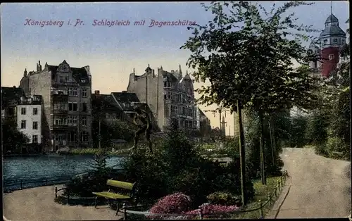 Ak Königsberg in Ostpreußen, Partie am Schlossteich mit Bogenschütze, Parkbank