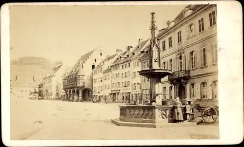 Foto Freiburg im Breisgau, Marktplatz, Brunnen