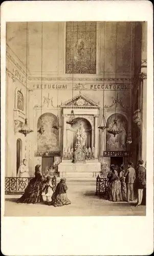 Foto Frankreich, Innenansicht einer Kirche, Altar