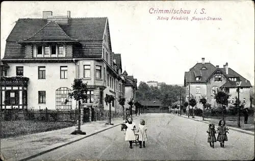 Ak Crimmitschau in Sachsen, König-Friedrich-August-Straße, Wohnhäuser, Kinder