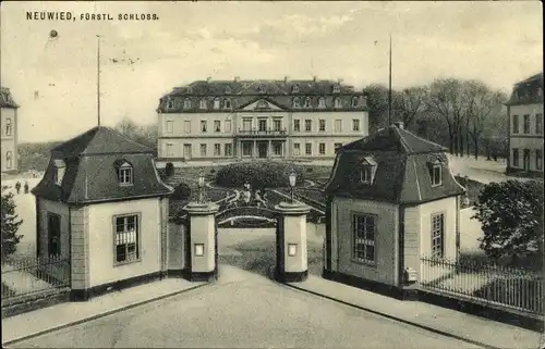 Ak Neuwied am Rhein, fürstliches Schloss