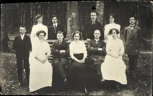 Foto Ak Westerburg im Westerwald, Gruppenfoto, Familie