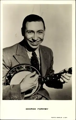 Ak Schauspieler und Sänger George Formby, Portrait, Musikinstrument