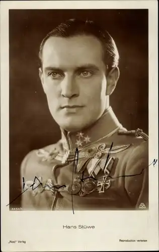 Ak Schauspieler Hans Stüwe, Portrait in Uniform mit Orden, Autogramm